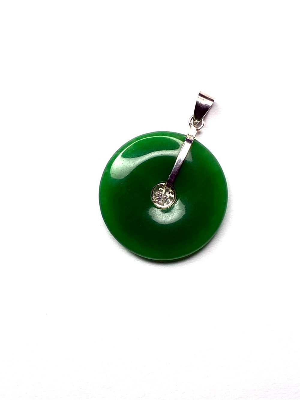 Vintage 925 Sterling Silver Green Jade Donut Fu Character Pendant